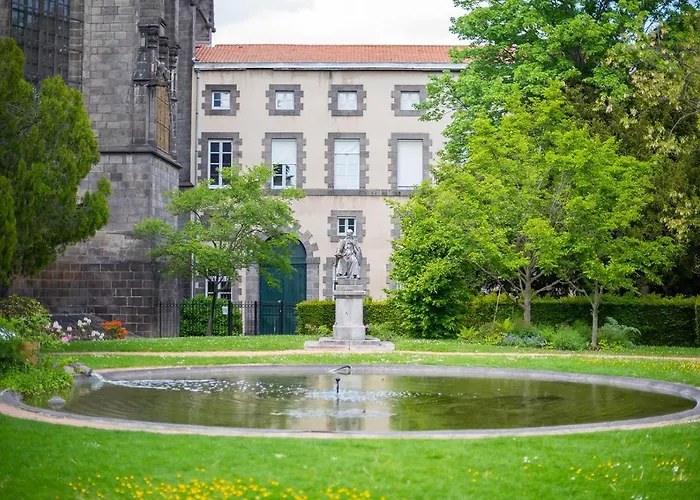 L\'HélleNid : Studio CONFORT Riom Centre